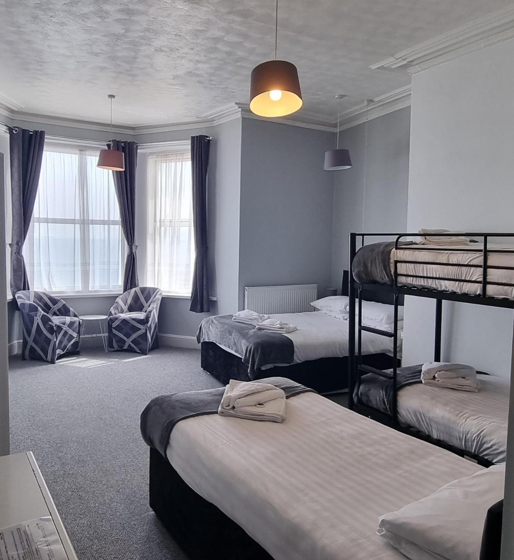 Hotel Royal Pier Sandown Esterno foto