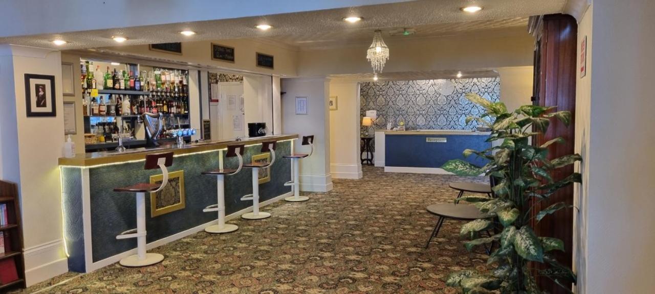 Hotel Royal Pier Sandown Esterno foto